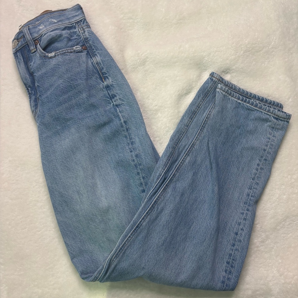 American Eagle Women’s Straight Leg Jeans - Size 0, Light- normal wash